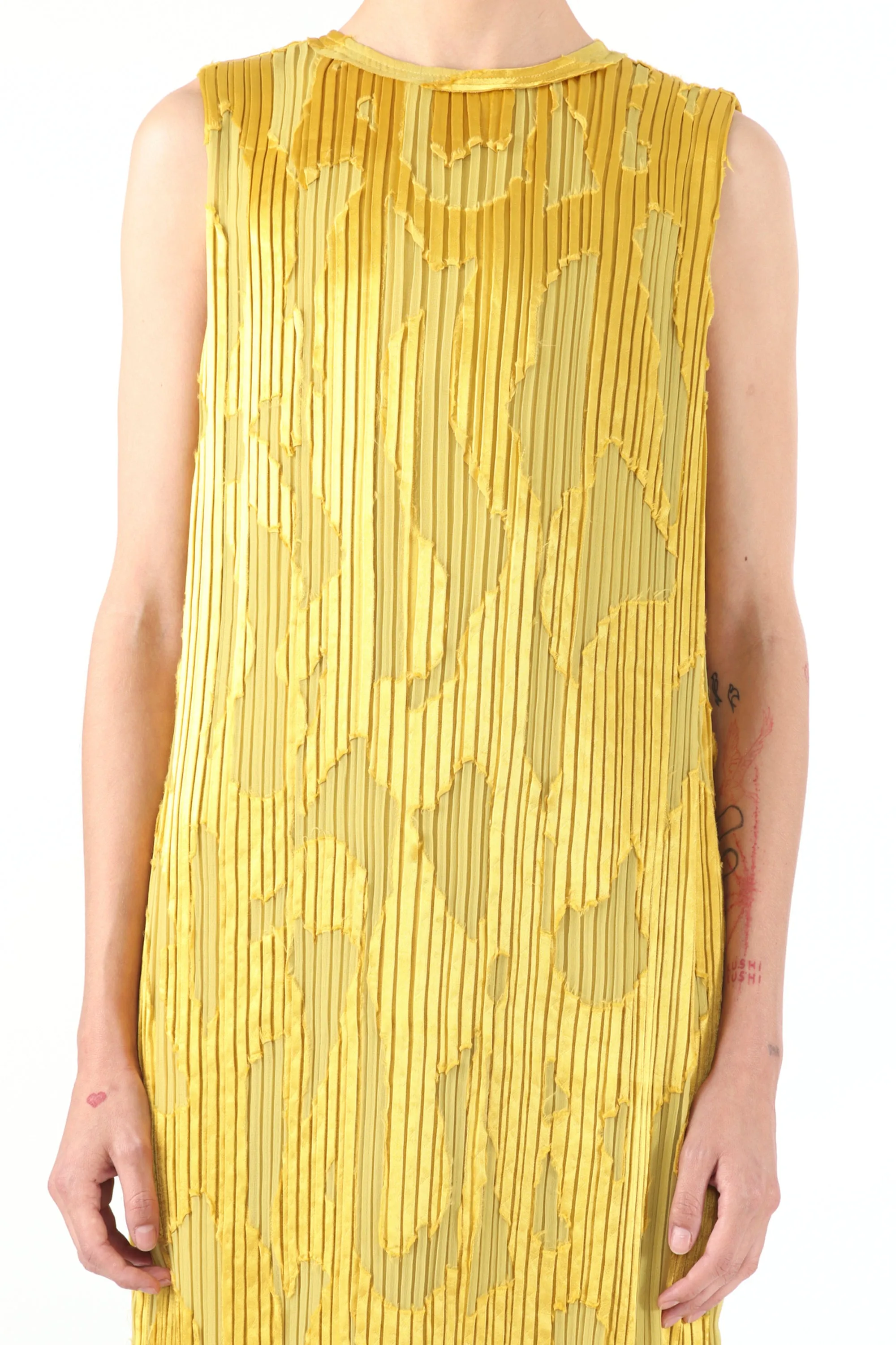 ABSTRACT FIL COUPE PLEATED MIDI SHIFT DRESS