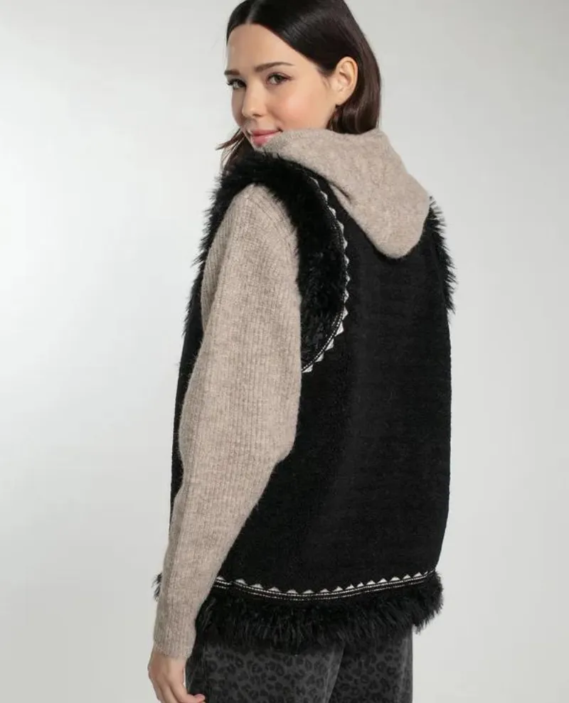 Nooki Danika Black Faux Fur Gilet